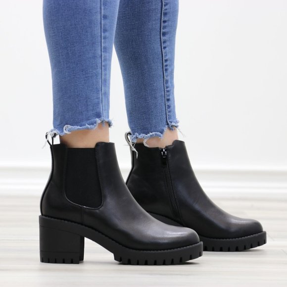 Chunky Chelsea Lug Black Ankle Boots - Picture 5 of 14